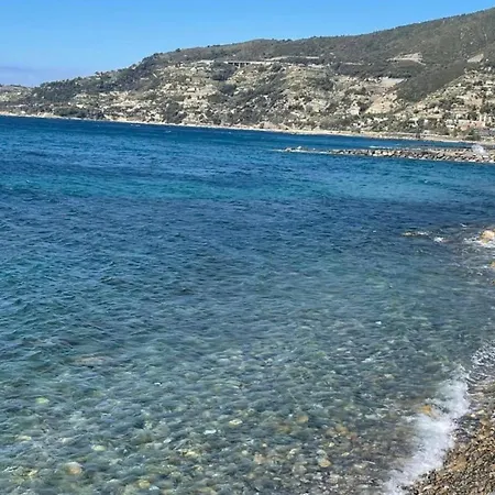 Apartment La Prua